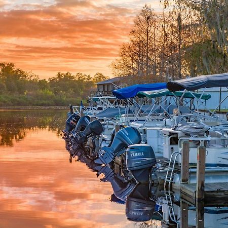 Camp Mack Lodge, Marina & Rv Resort เลคเวลส์ ภายนอก รูปภาพ