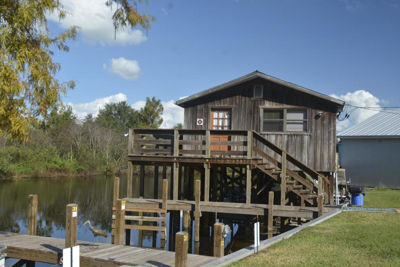 Camp Mack Lodge, Marina & Rv Resort เลคเวลส์ ภายนอก รูปภาพ